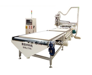 數(shù)控開(kāi)料機(jī)加工中心